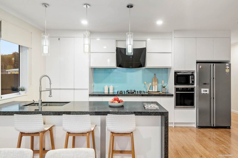 48 Clady Drive, Flat Bush, Auckland - Carousel 2