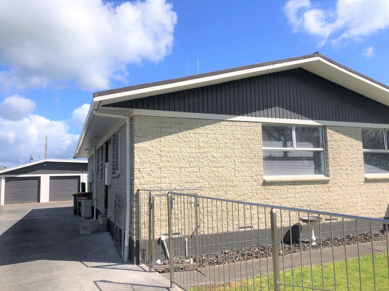 45 Rhonda Avenue, Deanwell, Hamilton - Carousel 2