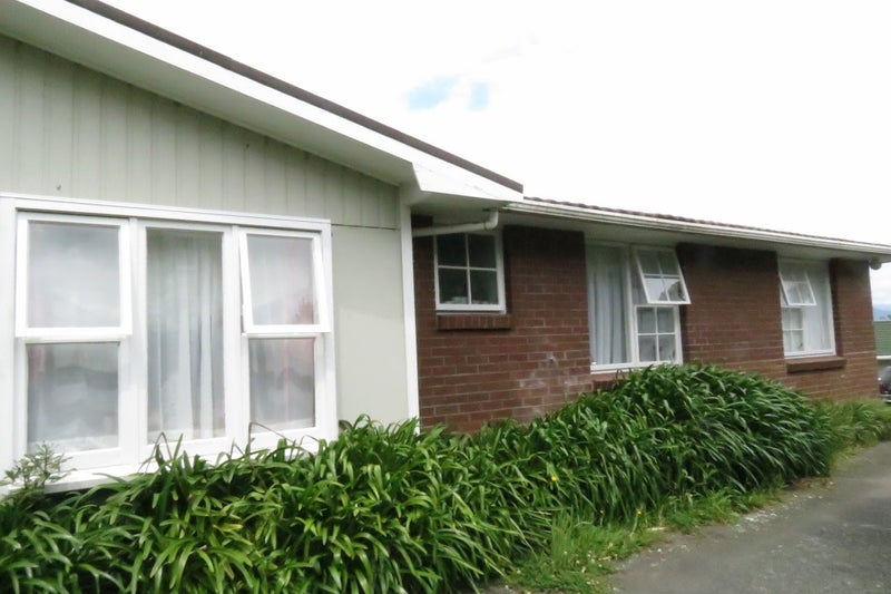 2/22 Dowse Drive, Maungaraki, Lower Hutt - Carousel 1