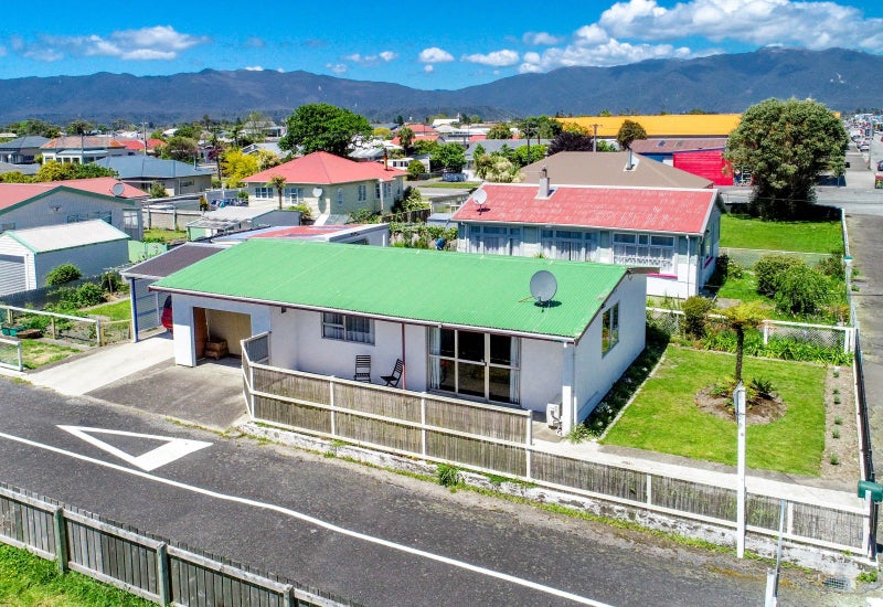 21 Palmerston Street, Westport, Westport - Carousel 1