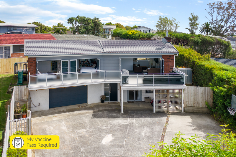 2 Glenmore Road, Sunnyhills, Auckland - Carousel 1