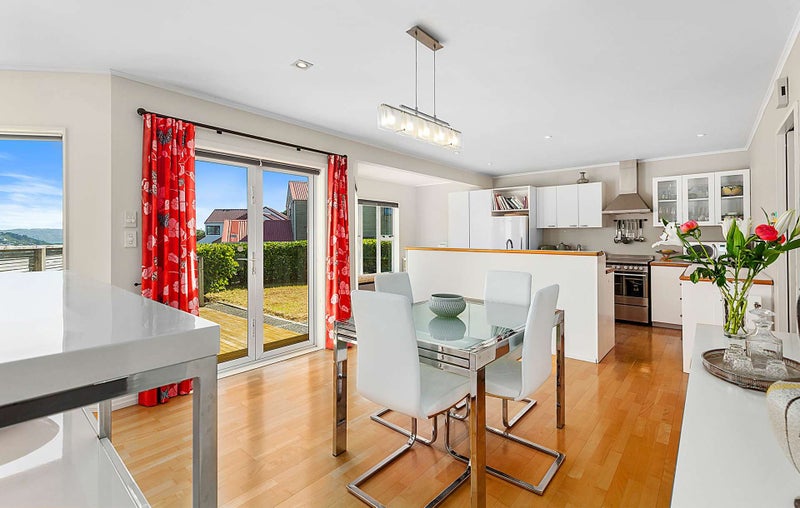 1 Signallers Grove, Strathmore Park, Wellington - Carousel 2