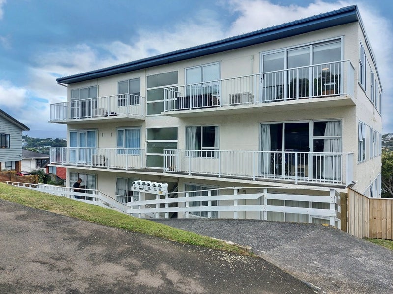 8/32 Akaroa Drive, Maupuia, Wellington - Carousel 8