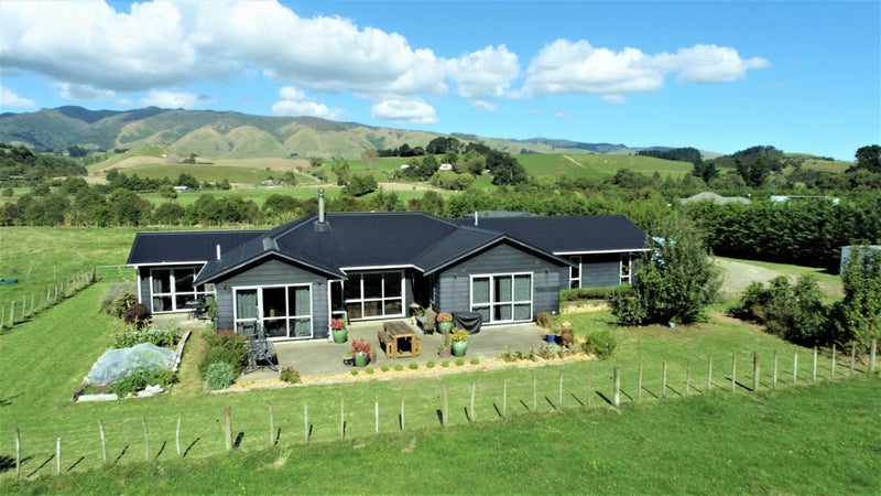 397D Pohangina Valley East Road, Pohangina, Ashhurst - Carousel 1
