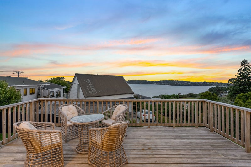 23 Melandra Road, Stanmore Bay, Whangaparaoa - Carousel 1