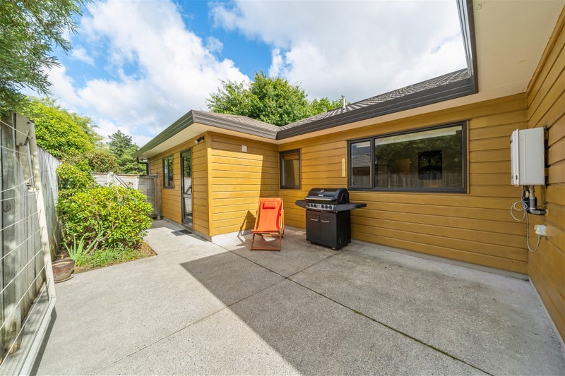 5 Messines Avenue, Trentham, Upper Hutt - Carousel 2