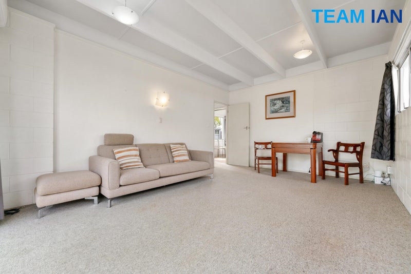 1/32 Canal Road, Avondale, Auckland - Carousel 2