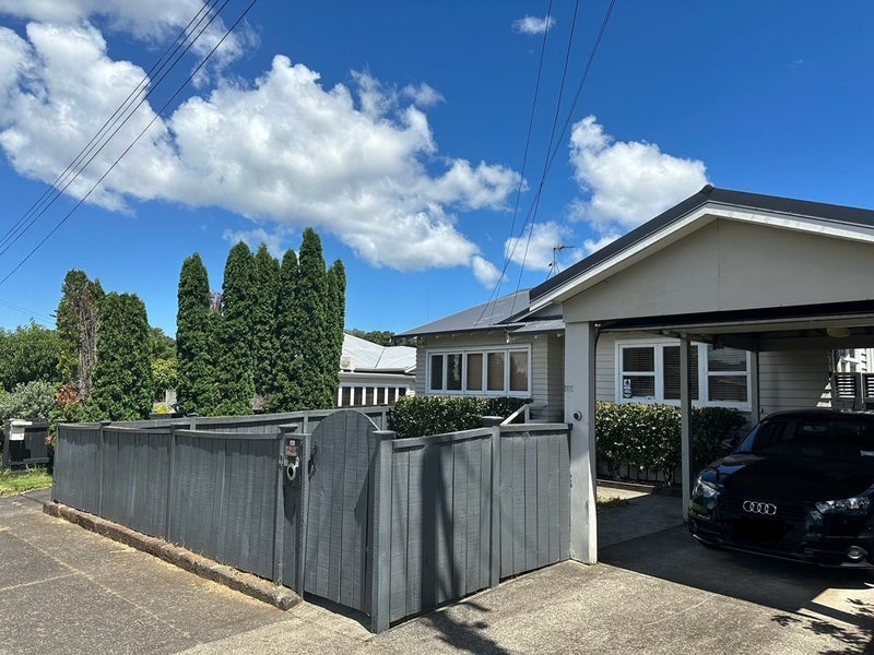 4 Vinter Terrace, Mount Albert, Auckland - Carousel 2