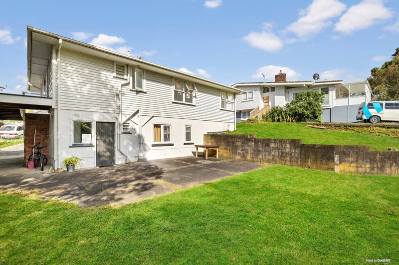 15 Bannister Place, New Windsor, Auckland - Carousel 2