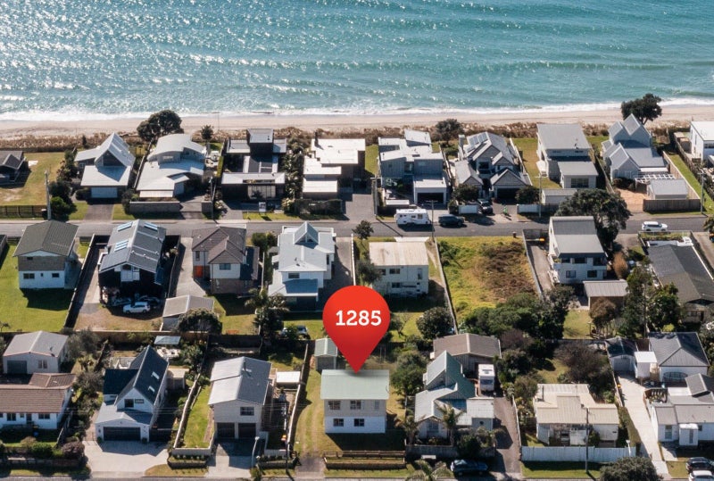 1285 Papamoa Beach Road, Papamoa Beach, Papamoa - Carousel 1