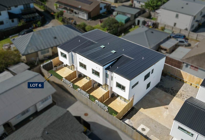 15 Mervan Street, Mangere East, Auckland - Carousel 2