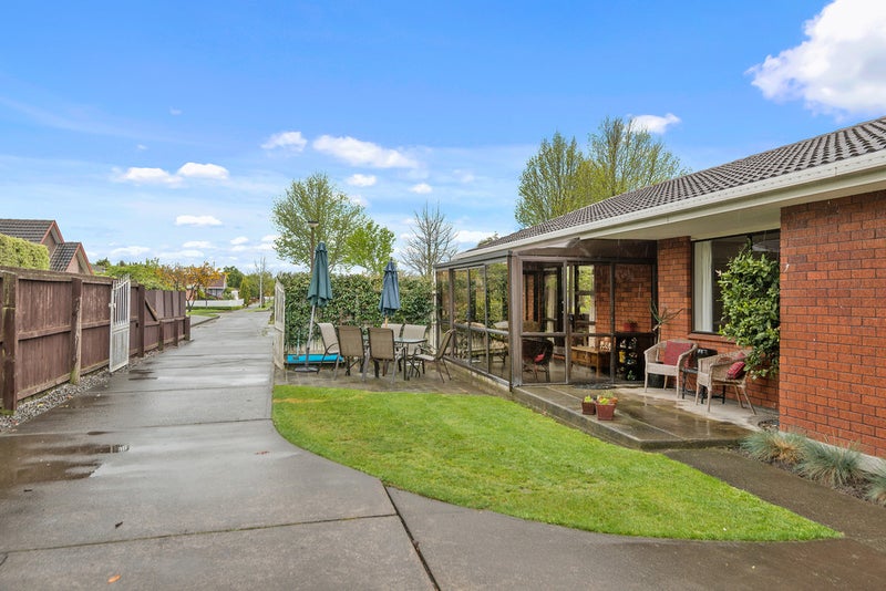23 Solomon Avenue, Redwood, Christchurch - Carousel 2