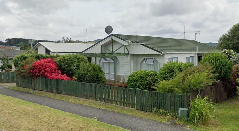 110 Paramount Parade, Tikipunga, Whangarei - Carousel 1