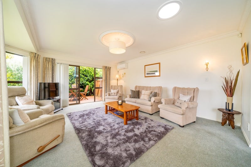 1/12 Frederick Street, Avalon, Lower Hutt - Carousel 26