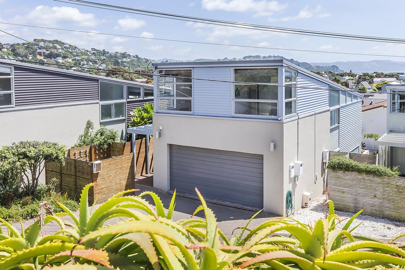 34 Mantell Street, Seatoun, Wellington - Carousel 2