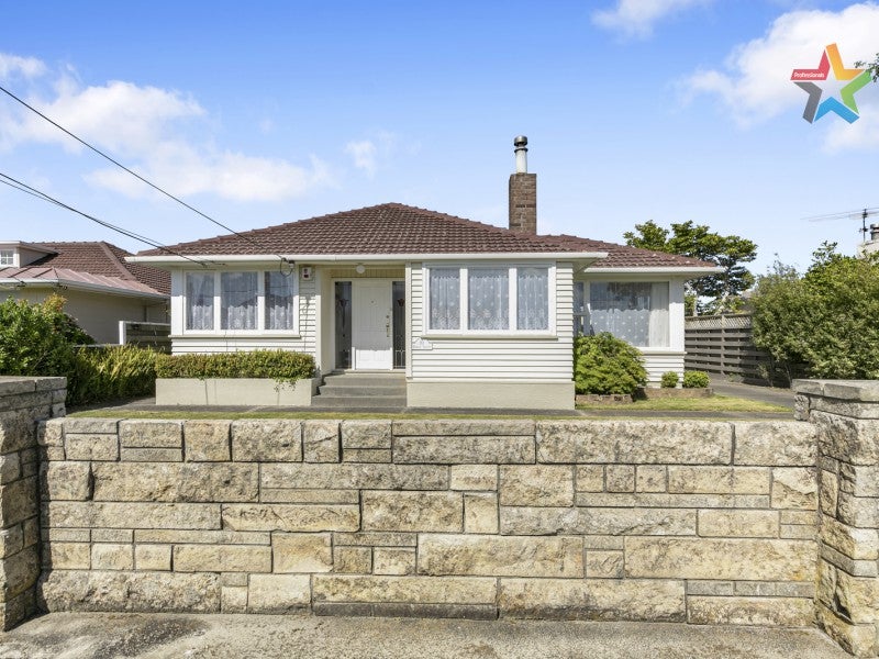 10 Holyoake Crescent, Avalon, Lower Hutt - Carousel 19