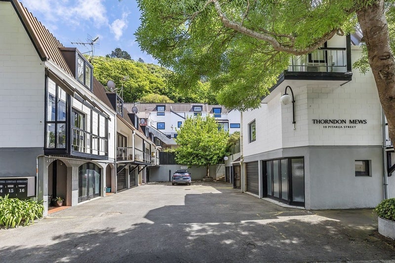 19/10 Pitarua Street, Thorndon, Wellington - Carousel 1
