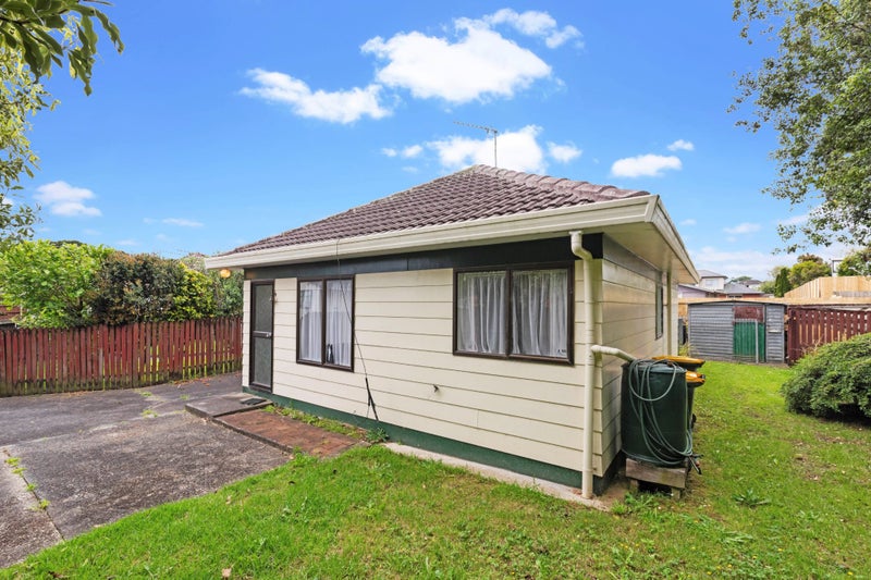 8/25 Waterview Road West, Takanini, Auckland - Carousel 2