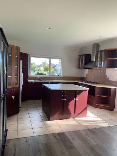 2 Glastry Close, East Tamaki Heights, Auckland - Carousel 2