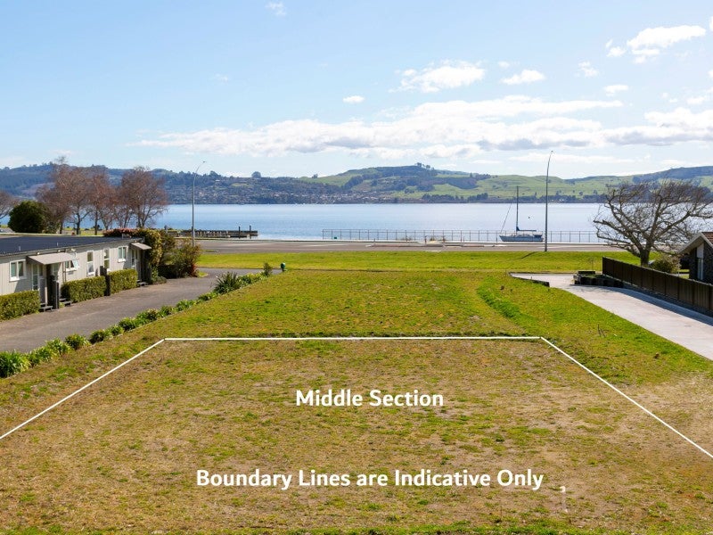 338 Lake Terrace, Two Mile Bay, Taupo - Carousel 1