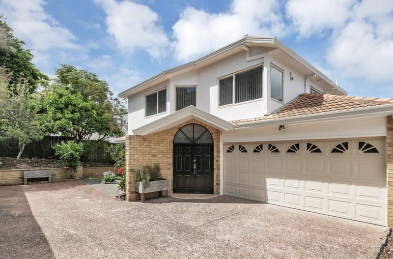 12 Queensway, Three Kings, Auckland - Carousel 1