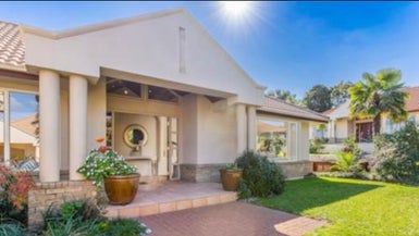 8 Kentia Way, Somerville, Auckland - Carousel 1