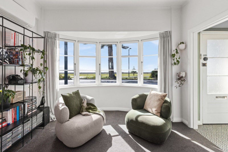 541A Marine Parade, Napier South, Napier - Carousel 1