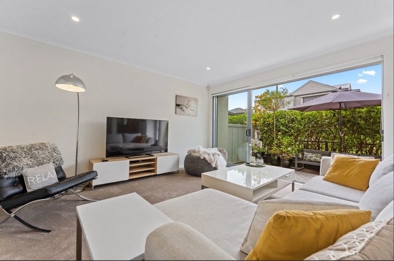 11A Fynes Avenue, Stonefields, Auckland - Carousel 2