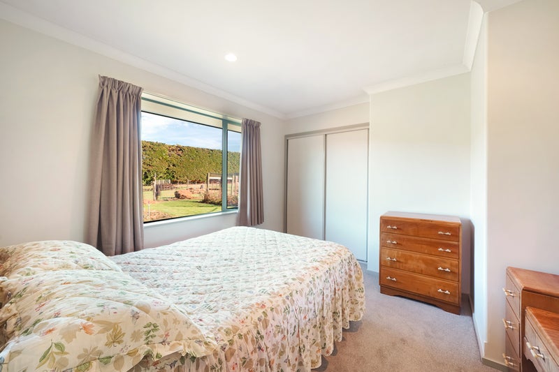 99 Knights Road, Christchurch - Carousel 23