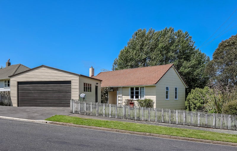 20 Forrester Avenue, Liberton, Dunedin - Carousel 2