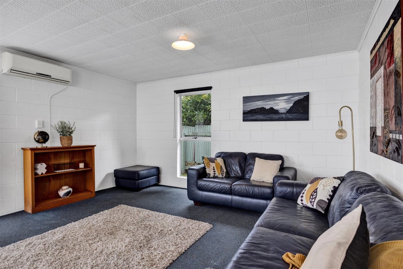 74A BARRETT ST, WESTOWN, NEW PLYMOUTH - Carousel 2