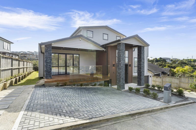 11 Taraire Place, Orewa, Orewa - Carousel 2