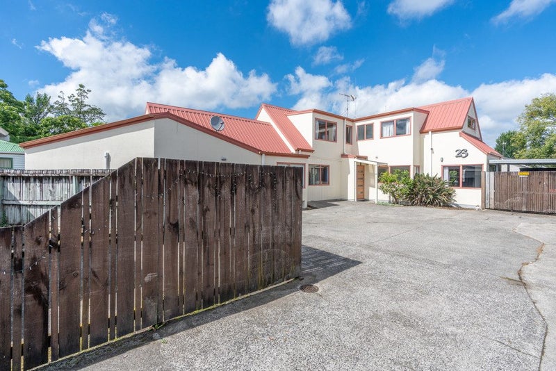23 Knighton Road, Hillcrest, Hamilton - Carousel 1