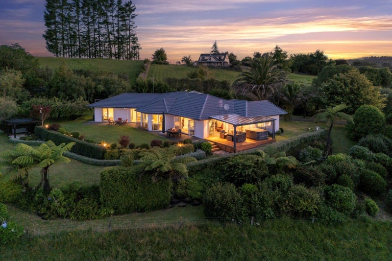 439 Wainui South Road, Whakamārama - Carousel 1