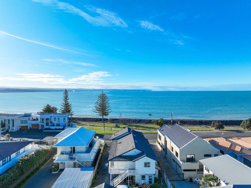 36 Charles Street, Westshore, Napier - Carousel 1