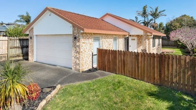 4 Norman Close, The Gardens, Auckland - Carousel 1