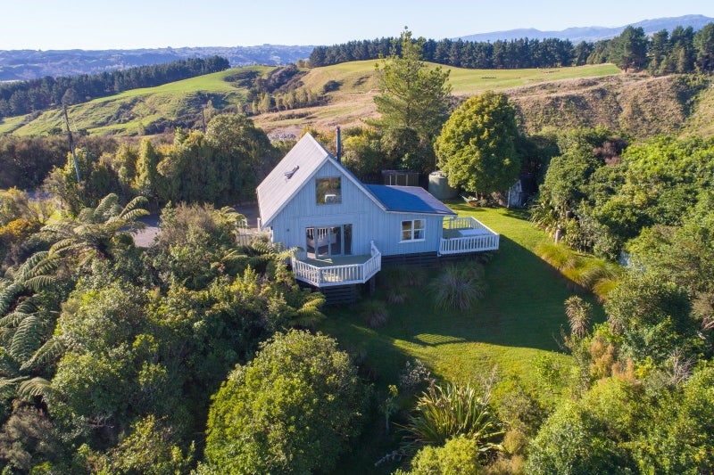 238 No 1 Line, Pohangina, Ashhurst - Carousel 1