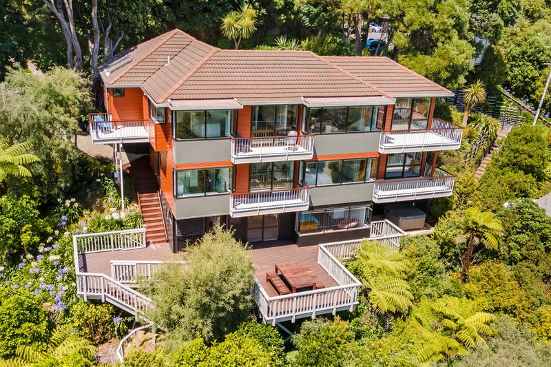 32 Walter Road, Lowry Bay, Lower Hutt - Carousel 2