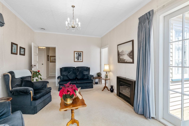 98 Trafalgar Street, Waterloo, Lower Hutt - Carousel 26