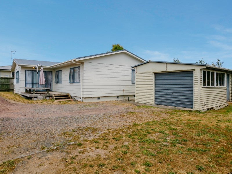 2/10 Elizabeth Street, Tauhara, Taupō - Carousel 2