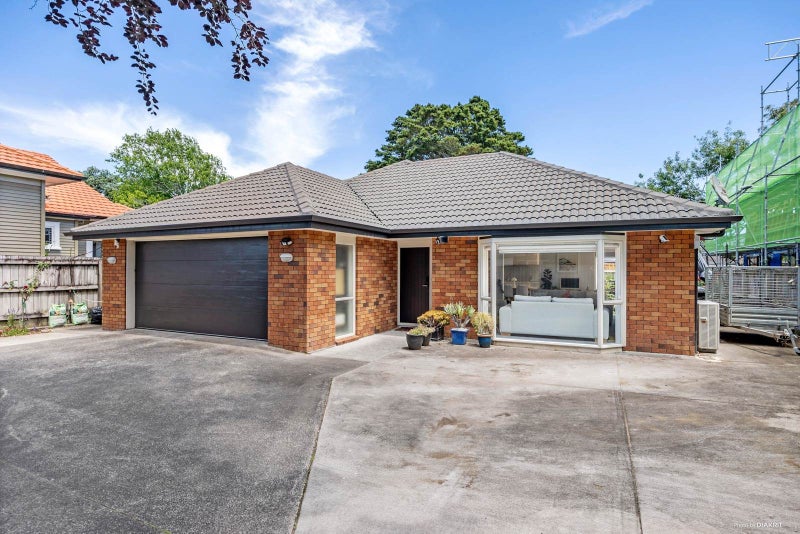 2/3 Scott Road, Papatoetoe, Auckland - Carousel 1