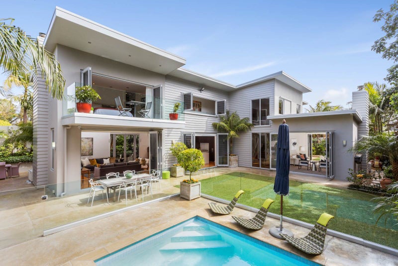 17 Summerhill Place, St Heliers, Auckland - Carousel 1