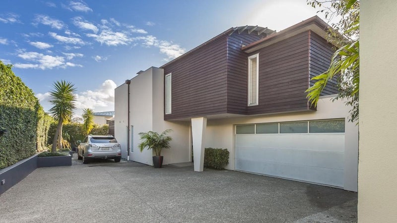 4B Hamilton Road, Herne Bay, Auckland - Carousel 1