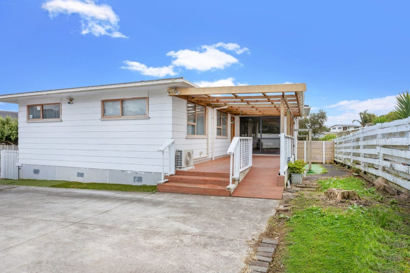 13 Waari Avenue, Sunnyvale, Auckland - Carousel 2