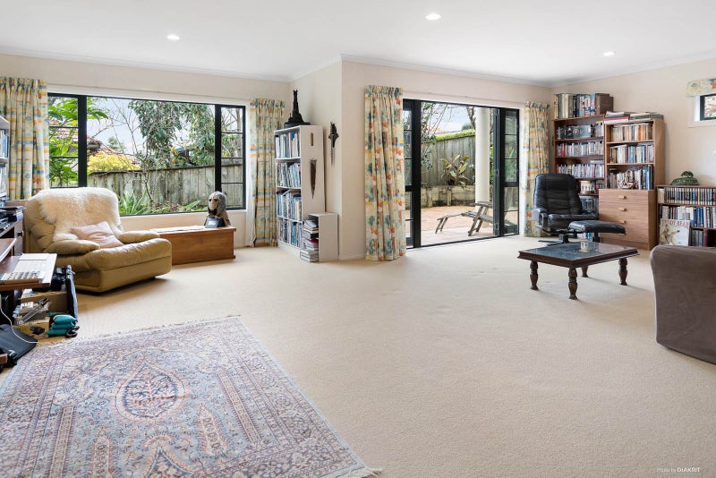 9C Beach Road, Mellons Bay, Auckland - Carousel 2