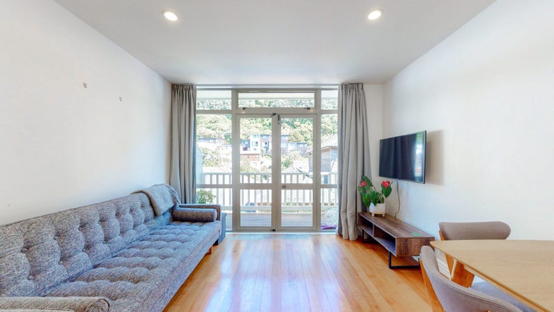 5/168 Tinakori Road, Thorndon, Wellington - Carousel 1