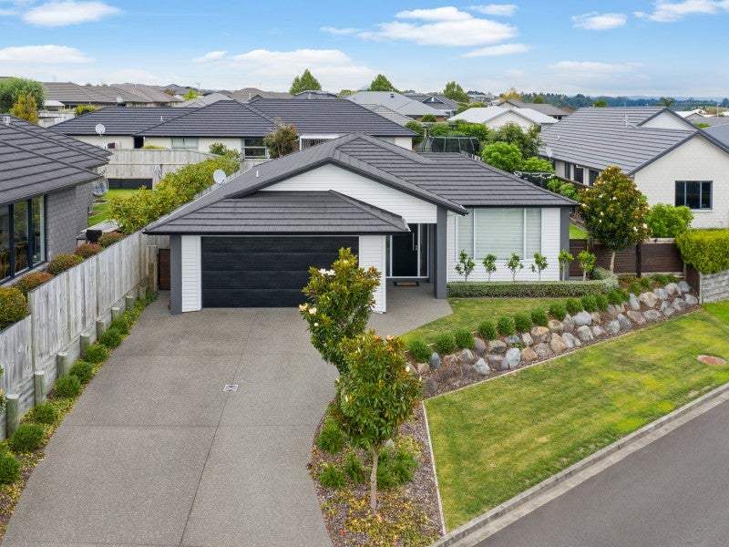 8 Benmore Crescent, Pyes Pa, Tauranga - Carousel 30