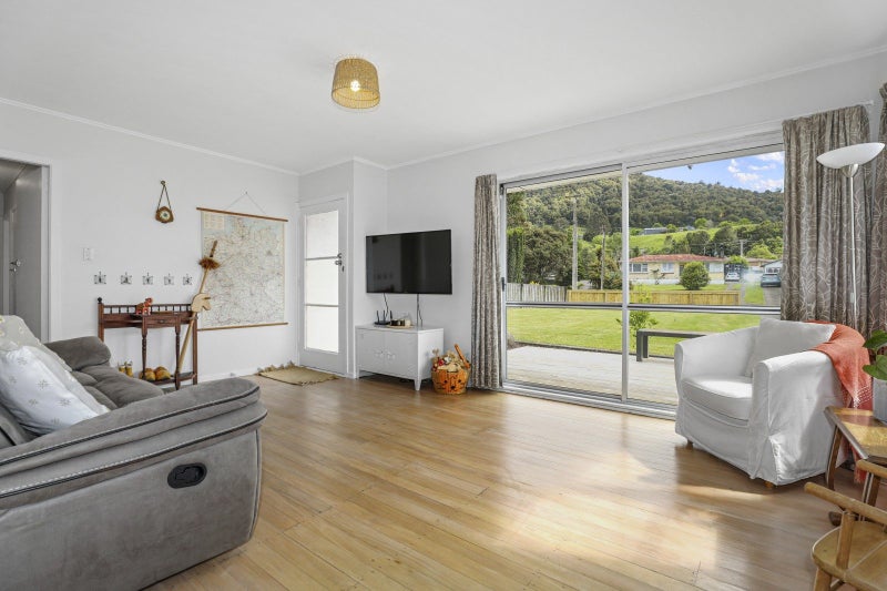 18 Garrick Place, Pukehangi, Rotorua - Carousel 2