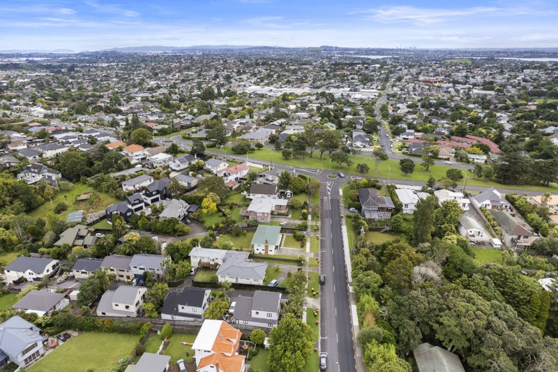 6/11 Paparoa Road, Howick, Auckland - Carousel 29