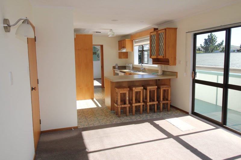 21 Glen Alton Avenue, Paparangi, Wellington - Carousel 2